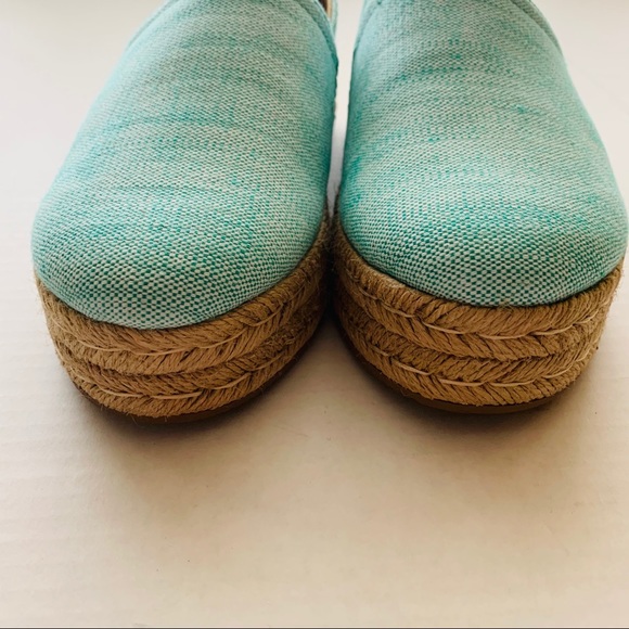 Naturalizer Thea 3 Slip-On Turquoise Linen Fabric - Picture 5 of 10